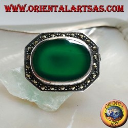 Elongated octagon shaped silver brooch with large oval green agate surrounded by marcasite