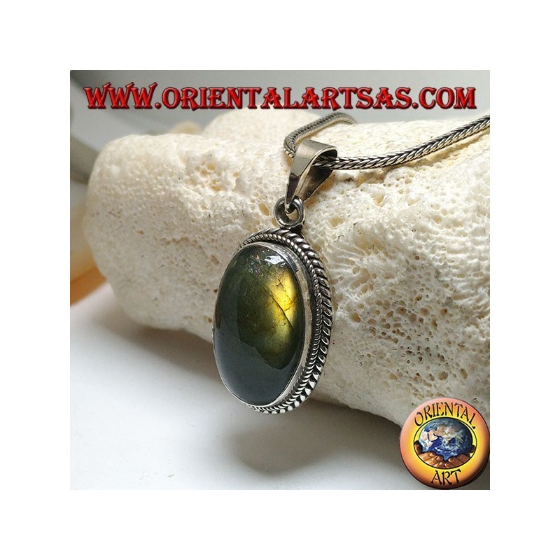 Pendentif en argent avec cabochon ovale labradorite entouré d'un double tissage bidimensionnel