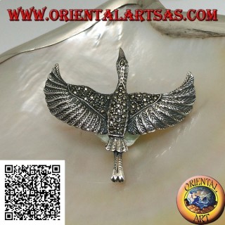 Spilla in argento a forma di albatros (diomedeidae) in volo con ali spiegate tempestato di marcassite