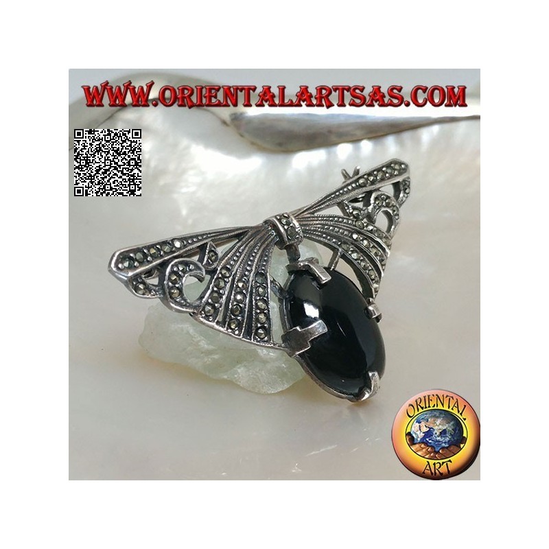 Spilla in argento a forma di fiocco tempestato di marcassite con onice ovale incastonata al di sotto