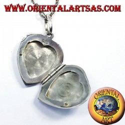 Photo pendentif porte-coeur incrusté d'argent
