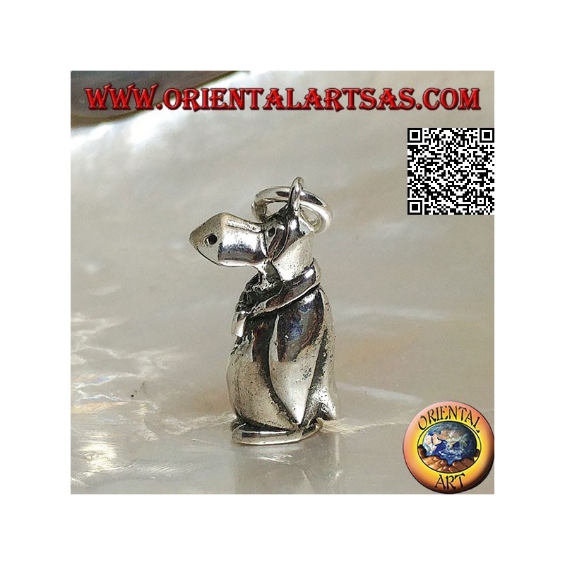 Pendentif en argent en forme de pingouin en trois dimensions avec nœud papillon