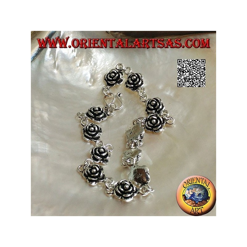 Pulsera de cadena de plata suave con fila de rosas con placa debajo