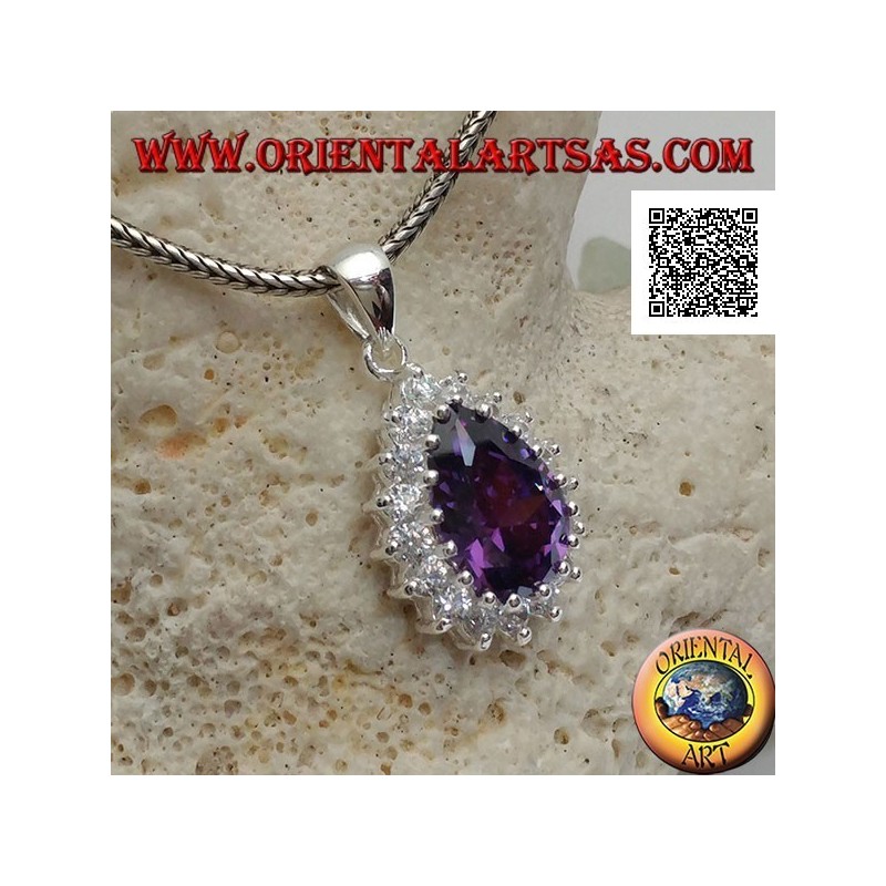 Pendentif en argent avec zircon de couleur améthyste en forme de goutte entouré de zircons blancs
