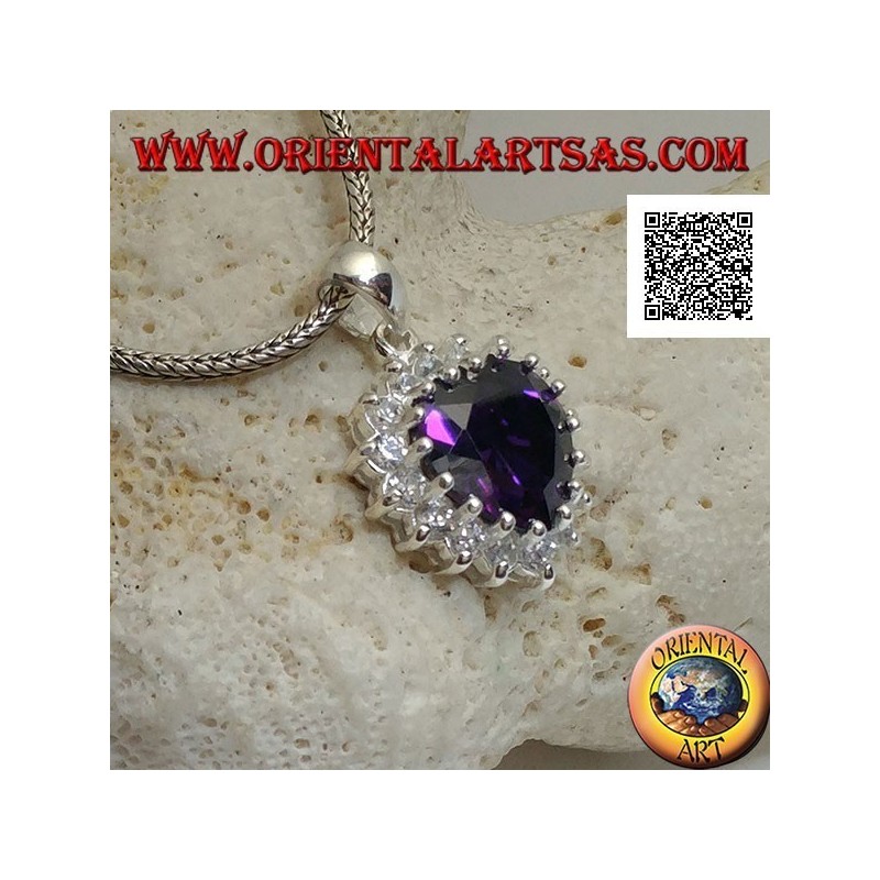 Ciondolo in argento con zircone color ametista a cuore incastonato contornato da zirconi bianchi
