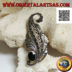 Silver brooch in the shape of a leaf studded with marcasite and with oval onyx