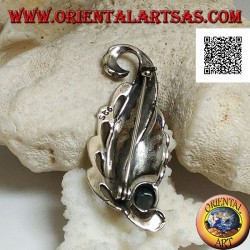 Silver brooch in the shape of a leaf studded with marcasite and with oval onyx