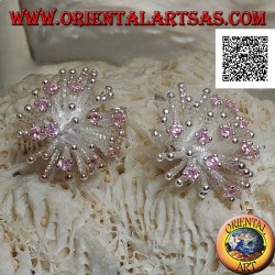 Silberne Ohrringe in Form einer Seeanemone mit Satin-Finish und rosa Zirkonen