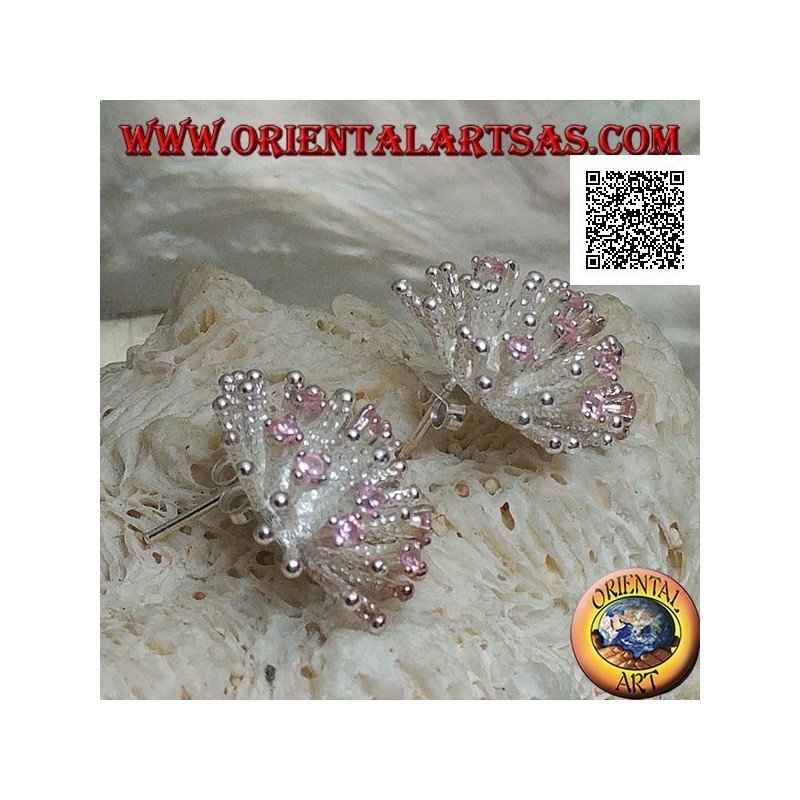 Silberne Ohrringe in Form einer Seeanemone mit Satin-Finish und rosa Zirkonen