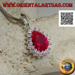 Pendentif en argent avec zircon rubis en forme de goutte entouré de zircons blancs