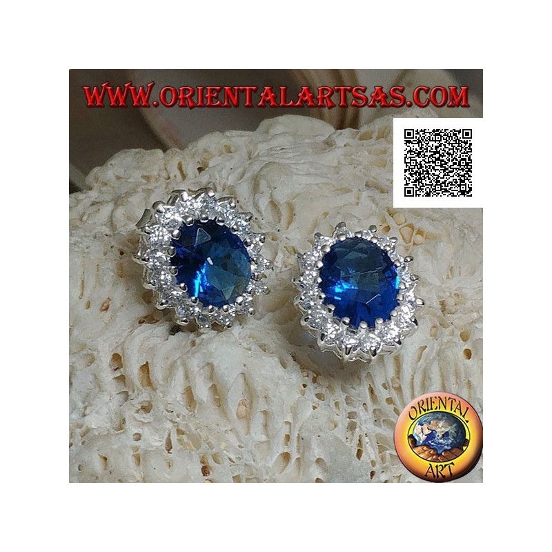 Boucles d'oreilles en argent avec zircon saphir ovale sertis de zircons blancs