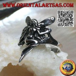 Bague en argent, fée volante en pose de vénération