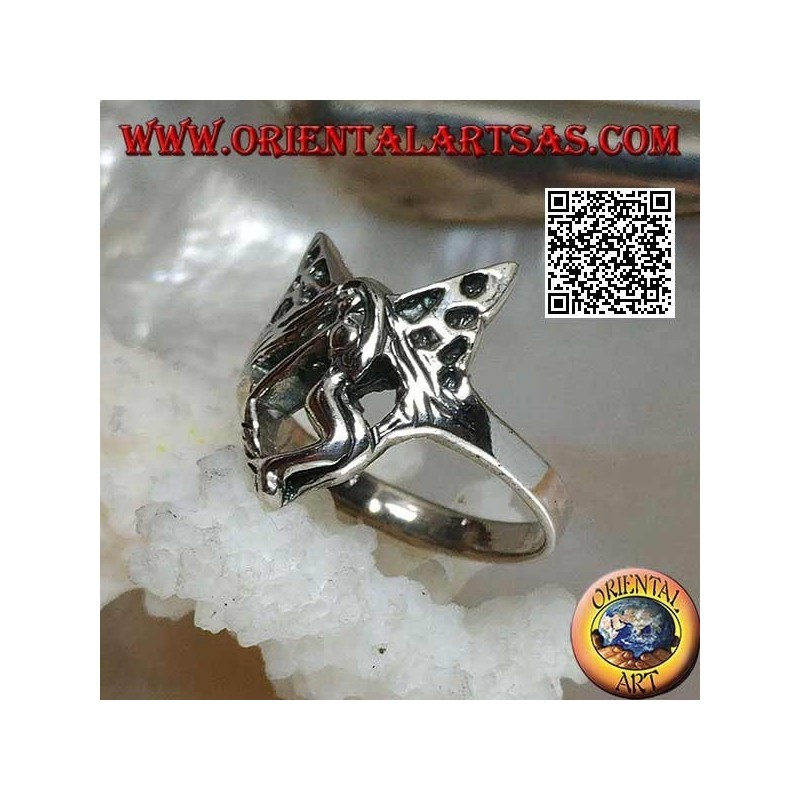 Anello in argento, fata in volo a tre quarti stilizzata