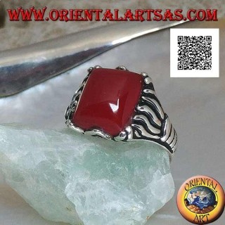 Silberring mit rechteckigem Karneol in Cabochon mit seitlich eingravierten Linien