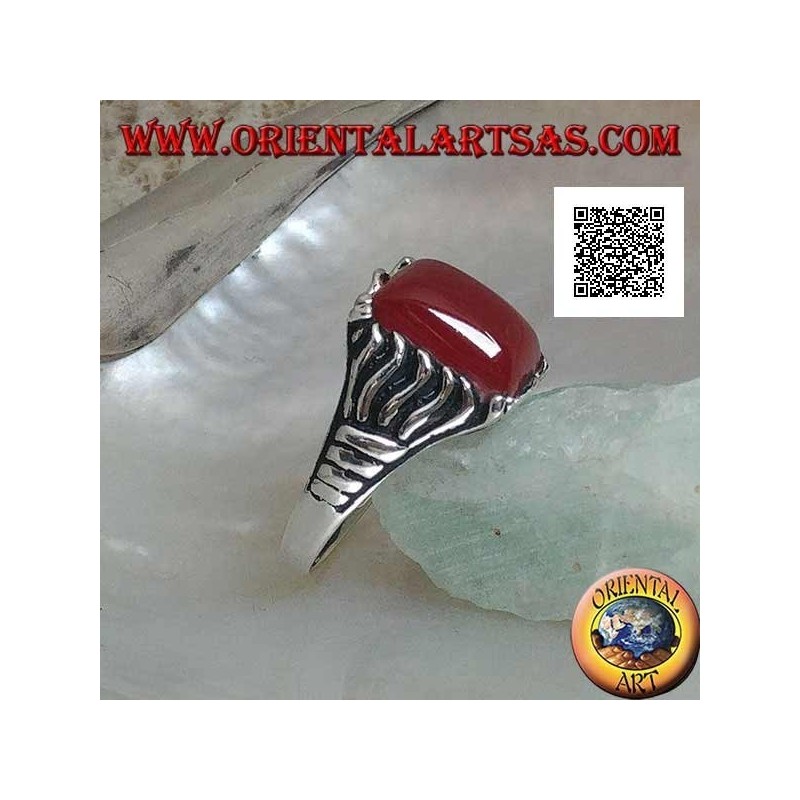 Silberring mit rechteckigem Karneol in Cabochon mit seitlich eingravierten Linien