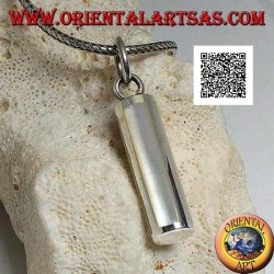 Pendentif en argent de section cylindrique avec quatre nacres rectangulaires
