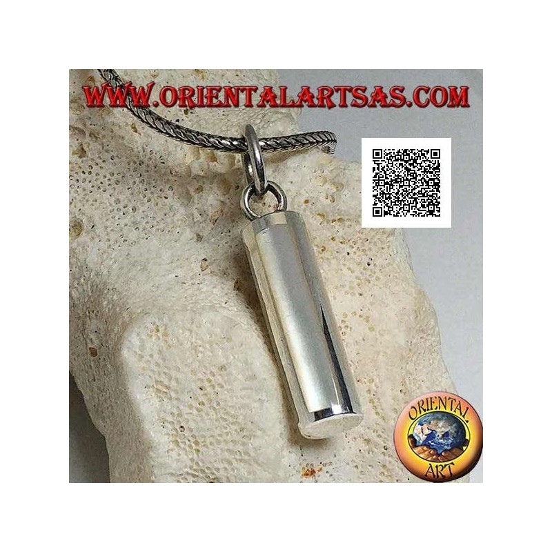Pendentif en argent de section cylindrique avec quatre nacres rectangulaires