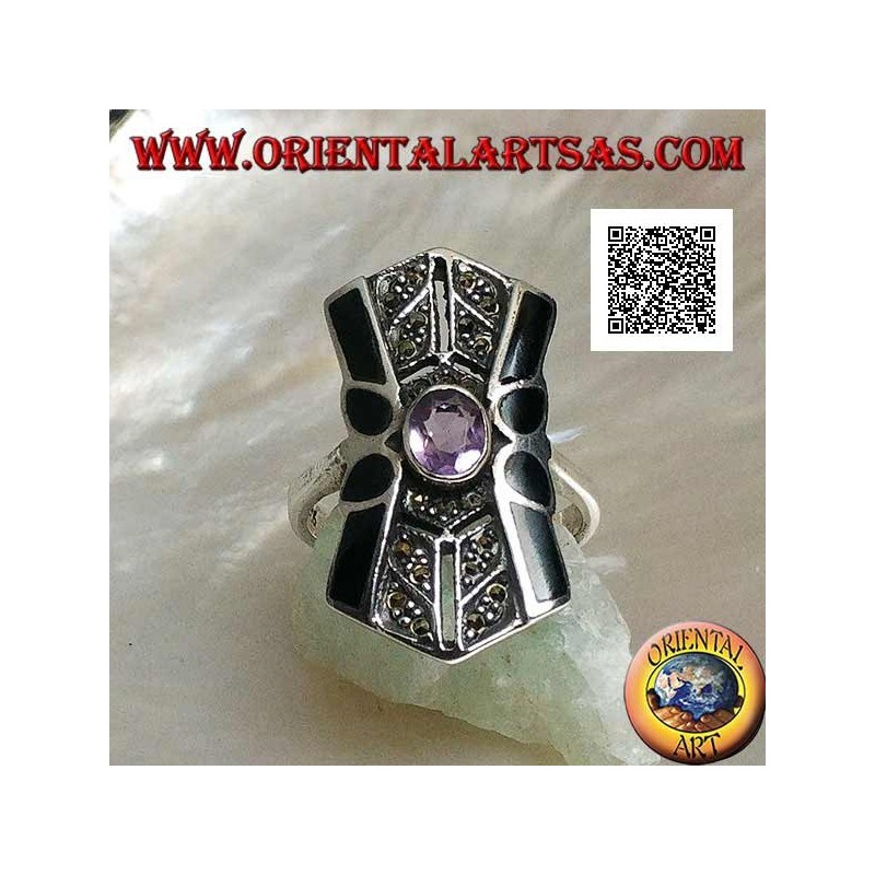 Silberring mit ovalem natürlichem Amethyst auf einem quadratischen Rahmen mit Markasit- und Onyxdekor an den Seiten