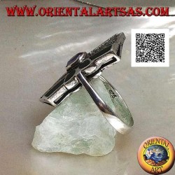 Silberring mit ovalem natürlichem Amethyst auf einem quadratischen Rahmen mit Markasit- und Onyxdekor an den Seiten