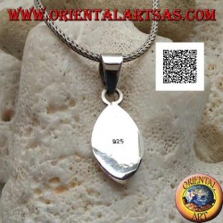 Silver pendant with shuttle mother of pearl on a smooth and essential setting