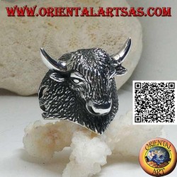 Silver ring in the shape of a fully engraved American bison head (large)
