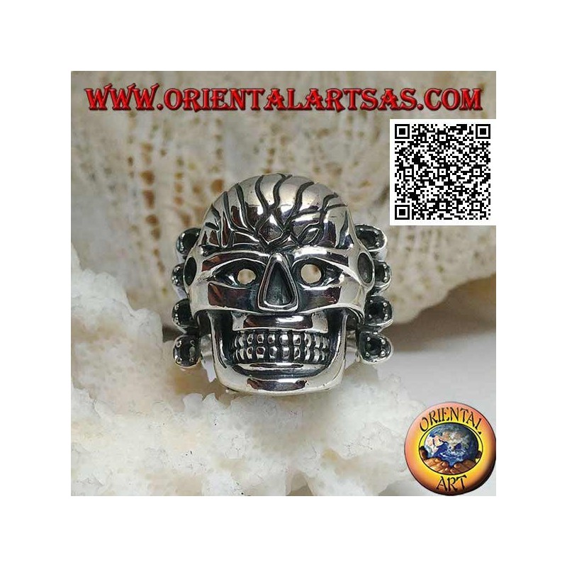Silver ring, large skull with carved front supported by 4 bones on the side