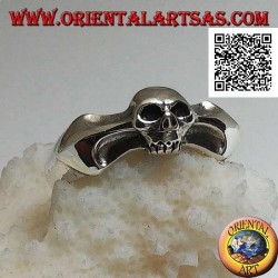 Silver ring, small skull on a bidirectional arrow bone