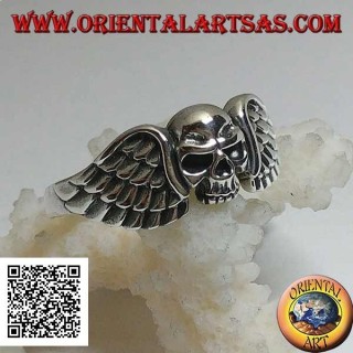 Bague en argent, crâne sans mâchoire entre les ailes