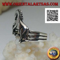 Anillo de plata con caballo rampante