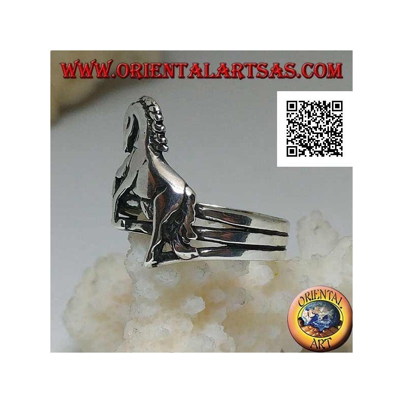 Anello in argento con cavallo rampante