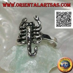 Silver ring with scorpion in an offensive position
