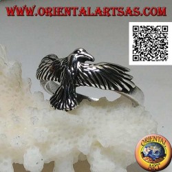 Anillo de plata con fénix con alas desplegadas y extendidas en vuelo