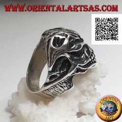 Silver ring, stripped skinned skull