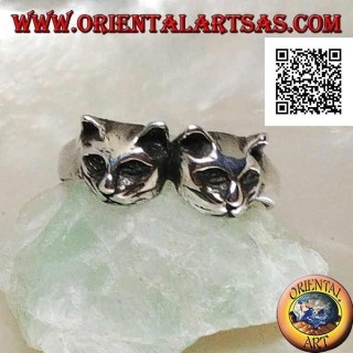 Anillo de plata con un par de gatos (cabezas)