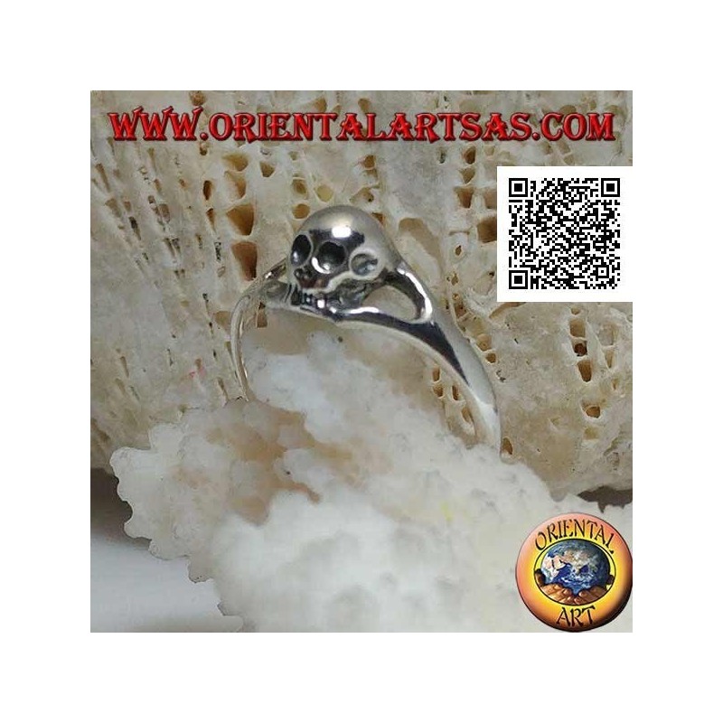 Silver ring with small skull without smooth jaw (small)