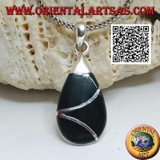 Drop silver pendant with onyx and intersecting sinuous line