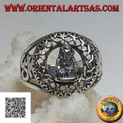 Silver ring with a statuette of Ganesh sitting in an otraforato circle and Oṃ (ॐ) on the sides in openwork