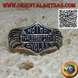 Silver ring with Motor Harley Davidson Cycles emblem with wings engraved on the sides