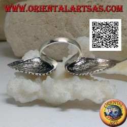 Silver ring with double spread and open angel wings