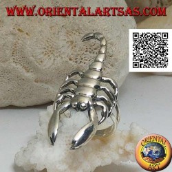 Bague en argent avec scorpion en position offensive lisse (grande)