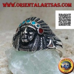 Bague en argent, tête d'Indien d'Amérique avec coiffe de plumes et disques turquoise et corail