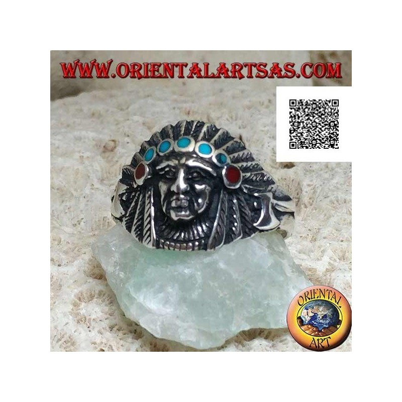 Bague en argent, tête d'Indien d'Amérique avec coiffe de plumes et disques turquoise et corail