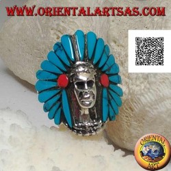Anillo de plata, calavera de indio nativo americano con tocado de plumas turquesas y discos de coral