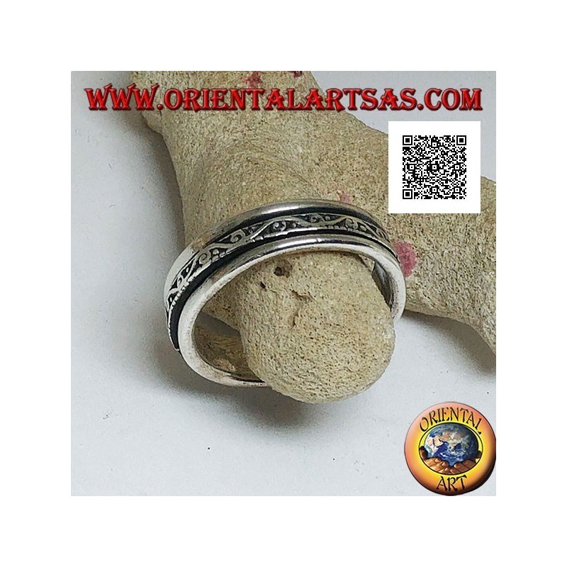 Anti-stress rotating silver band ring, wave with spirals in bas-relief