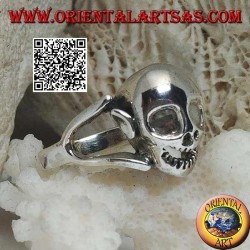 Silberring eines Koboldschädels mit Ohren
