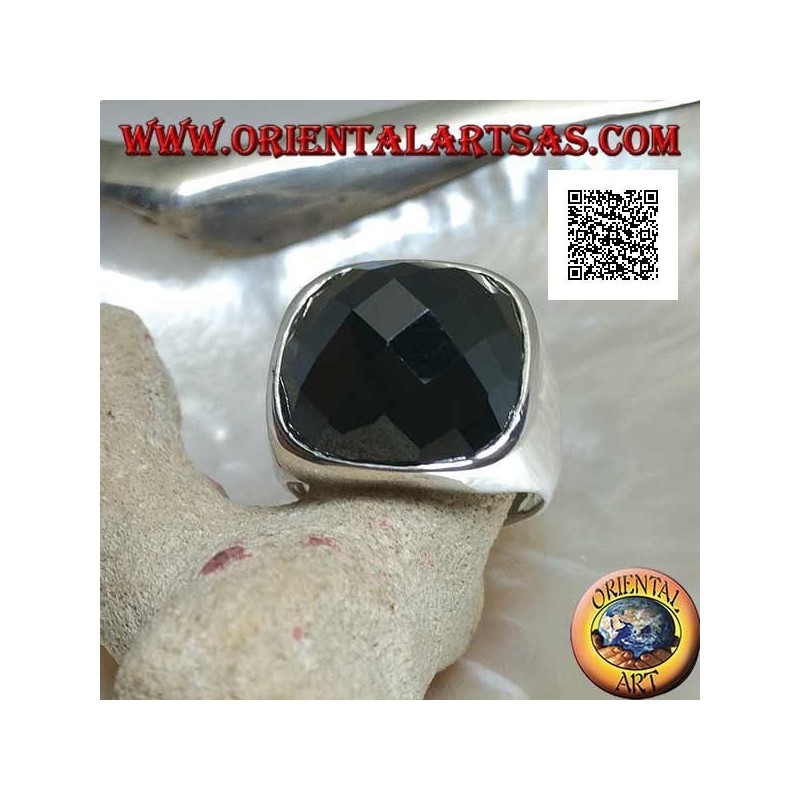 Bague en argent rhodié avec zircon spinelle cabochon carré arrondi facetté