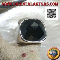 Ring in rhodium silver with rounded square faceted cabochon spinel zircon