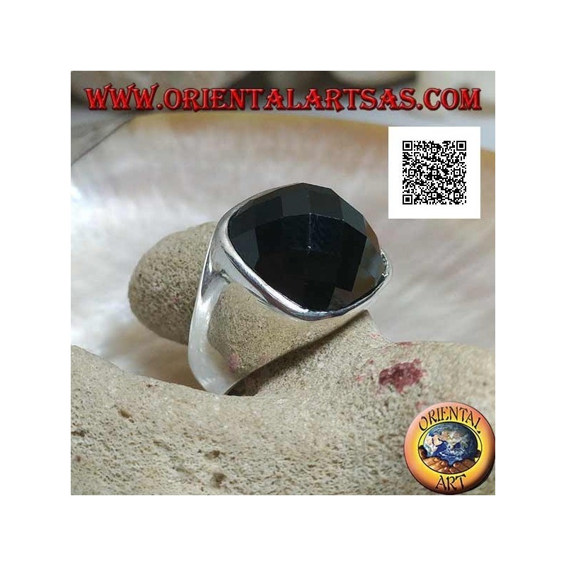 Ring aus Rhodiumsilber mit abgerundetem, quadratischem, facettiertem Cabochon-Spinell-Zirkon