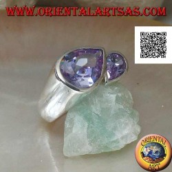 Anillo de plata rodiada con doble gota especular de circonitas facetadas color amatista