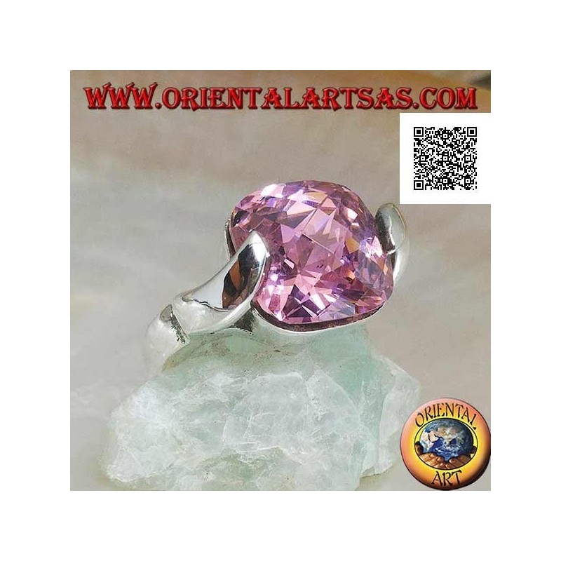 Anello in argento rodiato con zircone sfaccettato quadrato rosa agganciato da due lati